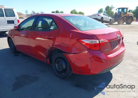 2017 Toyota Corolla Le z USA, uszkodzony, nr VIN 5YFBURHE6HP636361